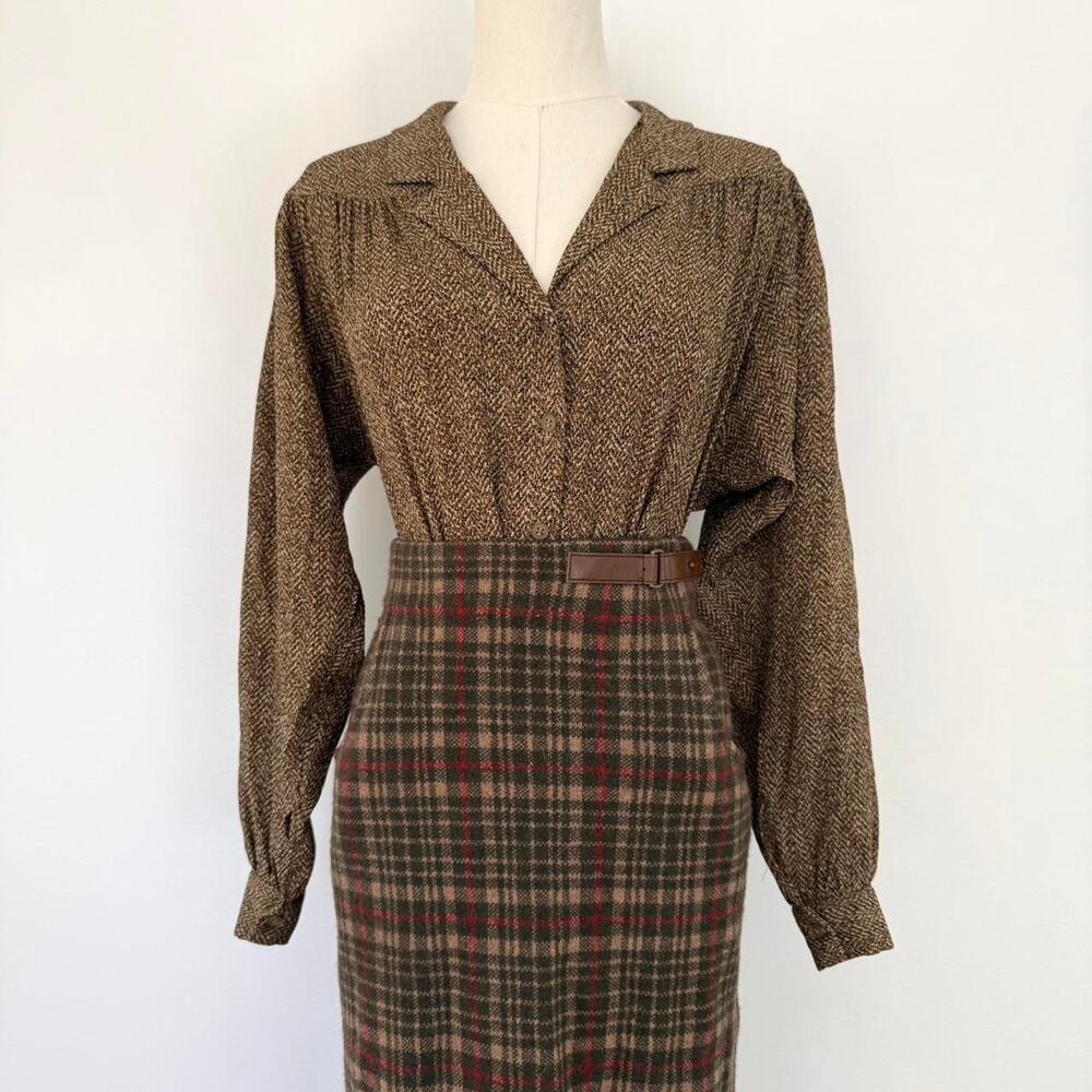 VINTAGE ANN TAYLOR CHEVRON PRINTED BLOUSE